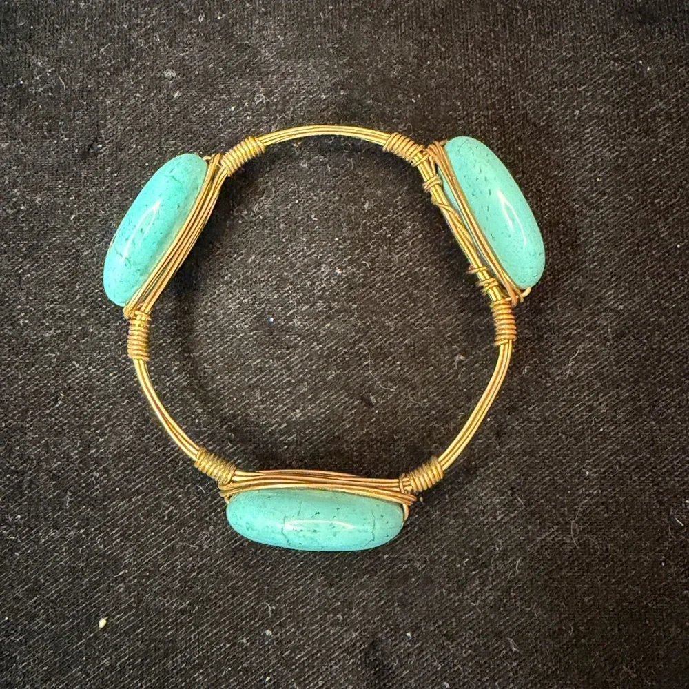 Source Unknown Turquoise and Gold Bracelet - Picture 2 of 4